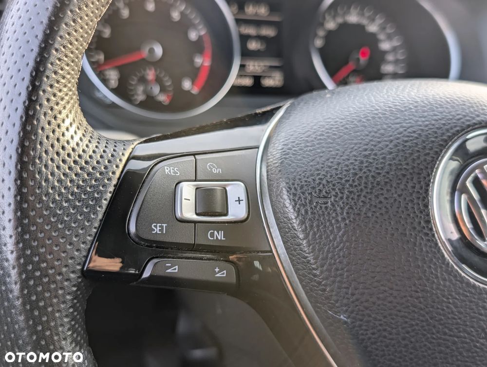 Volkswagen Jetta 1.4 TSI BlueMotion Technology - 19