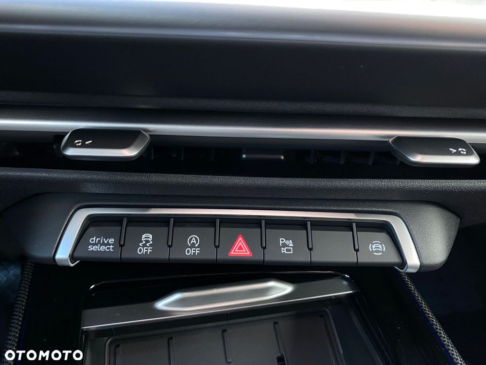 Audi Q3 Sportback - 19