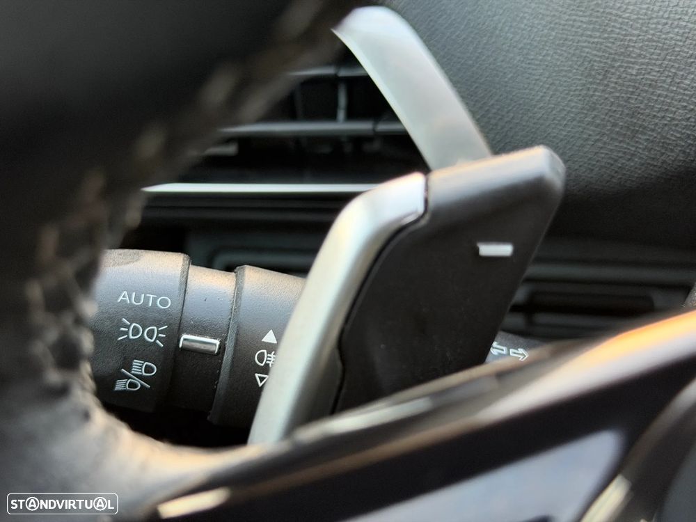 Peugeot 3008 1.2 PureTech Allure Pack EAT8 - 9