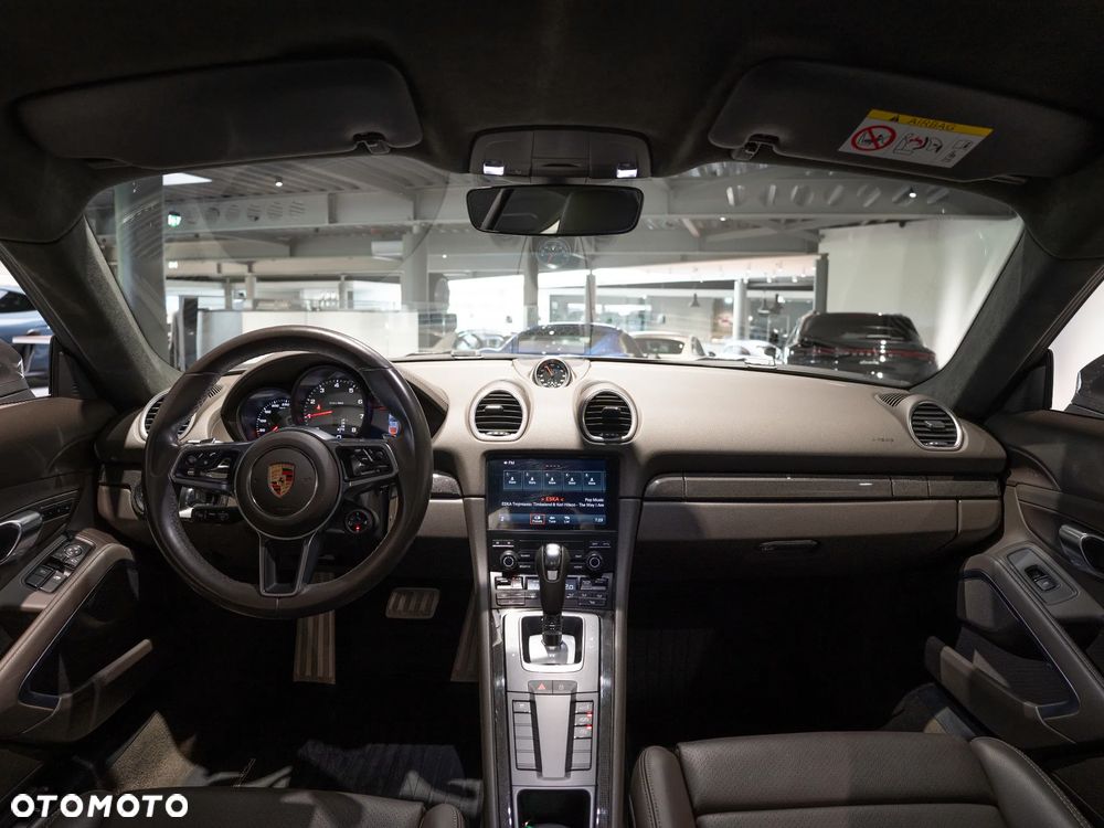 Porsche 718 Cayman GPF S PDK - 24
