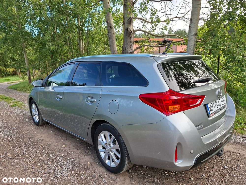 Toyota Auris 1.6 Prestige MM - 12