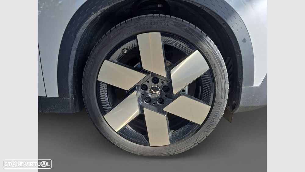 MINI Countryman E Favoured L - 16