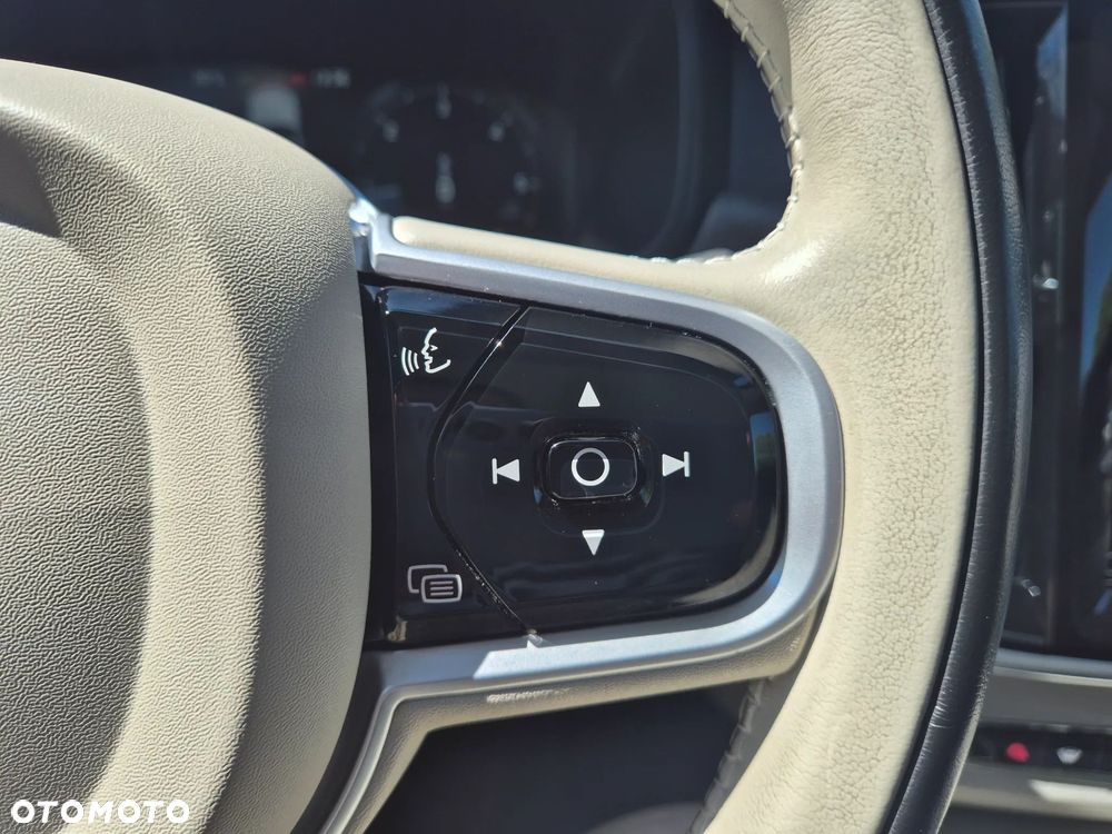 Volvo V90 Cross Country D5 AWD - 22