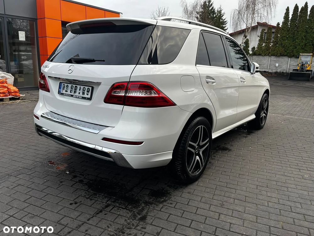 Mercedes-Benz ML 350 BlueEff 4-Matic - 3
