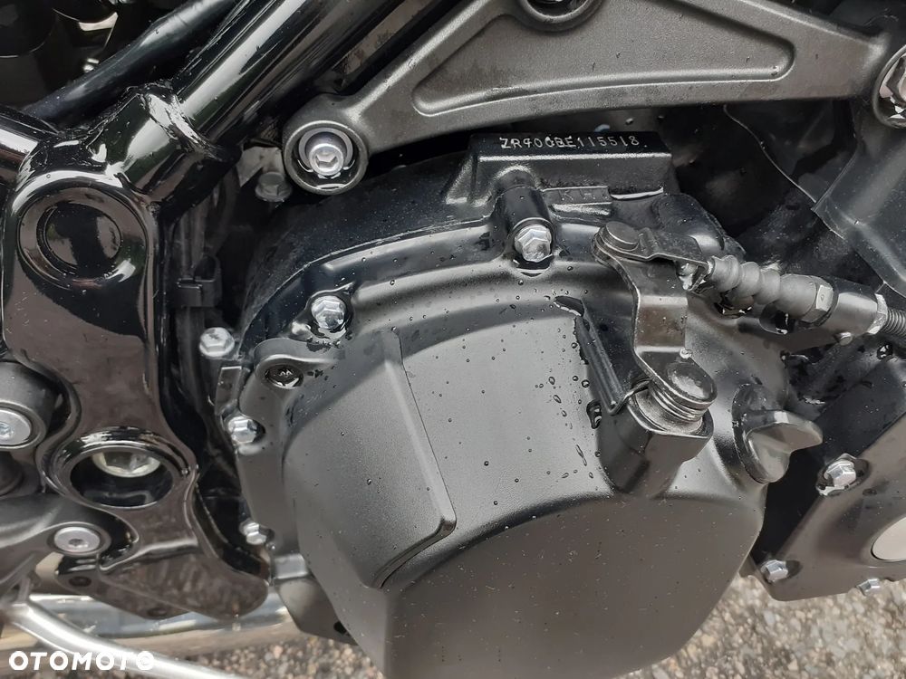 Kawasaki Z 900 RS - 28