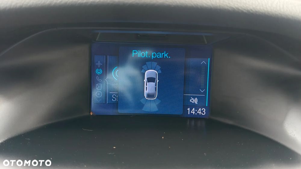 Ford Focus Turnier 1.0 EcoBoost Start-Stopp-System Champions Edition - 21