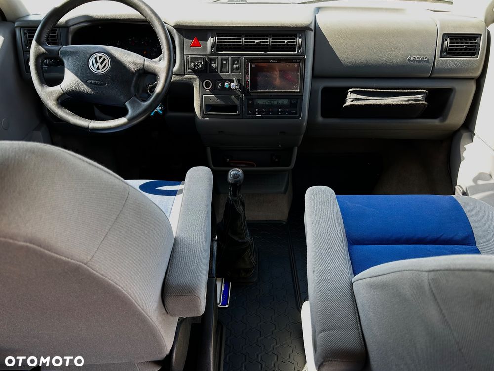 Volkswagen Multivan Standard - 9