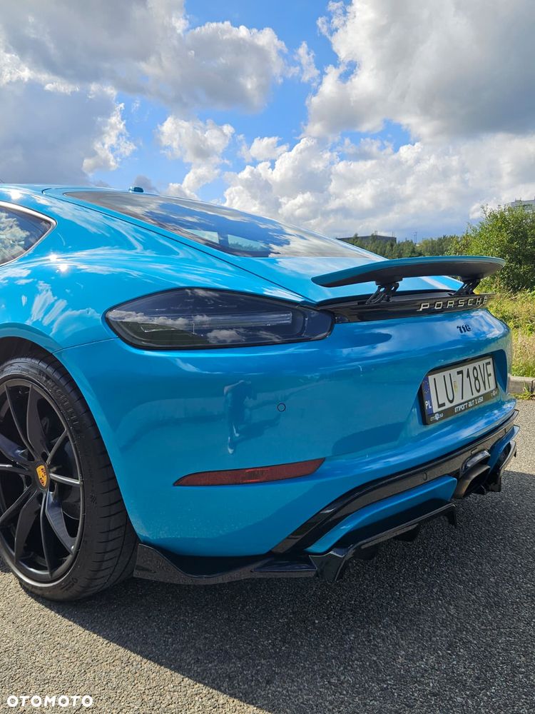 Porsche 718 Cayman - 13