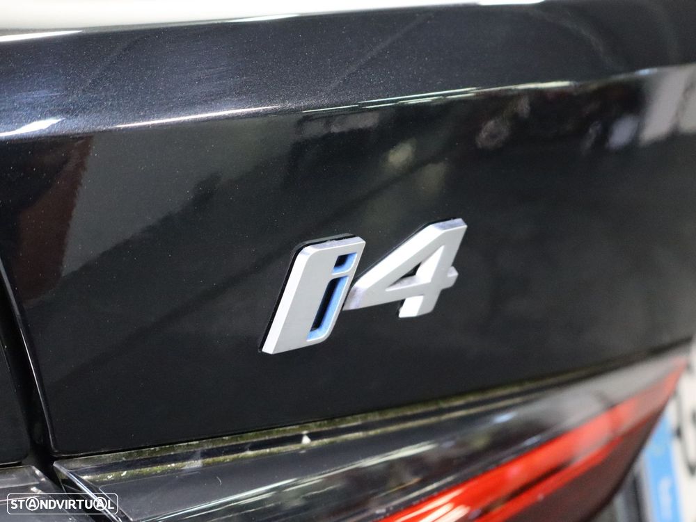 BMW i4 eDrive35 Pack Desportivo M - 23