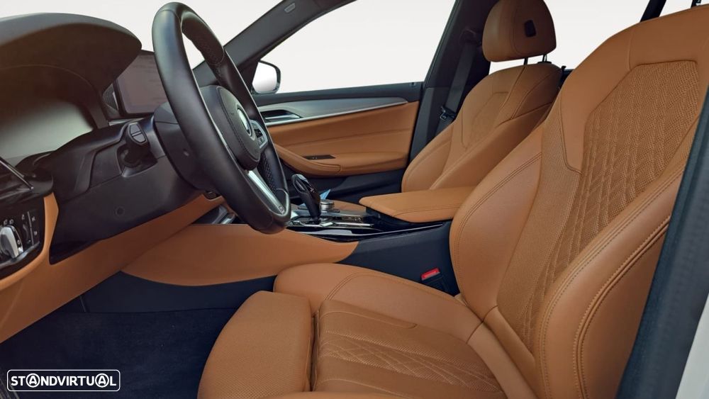 BMW 530 e Pack M - 9