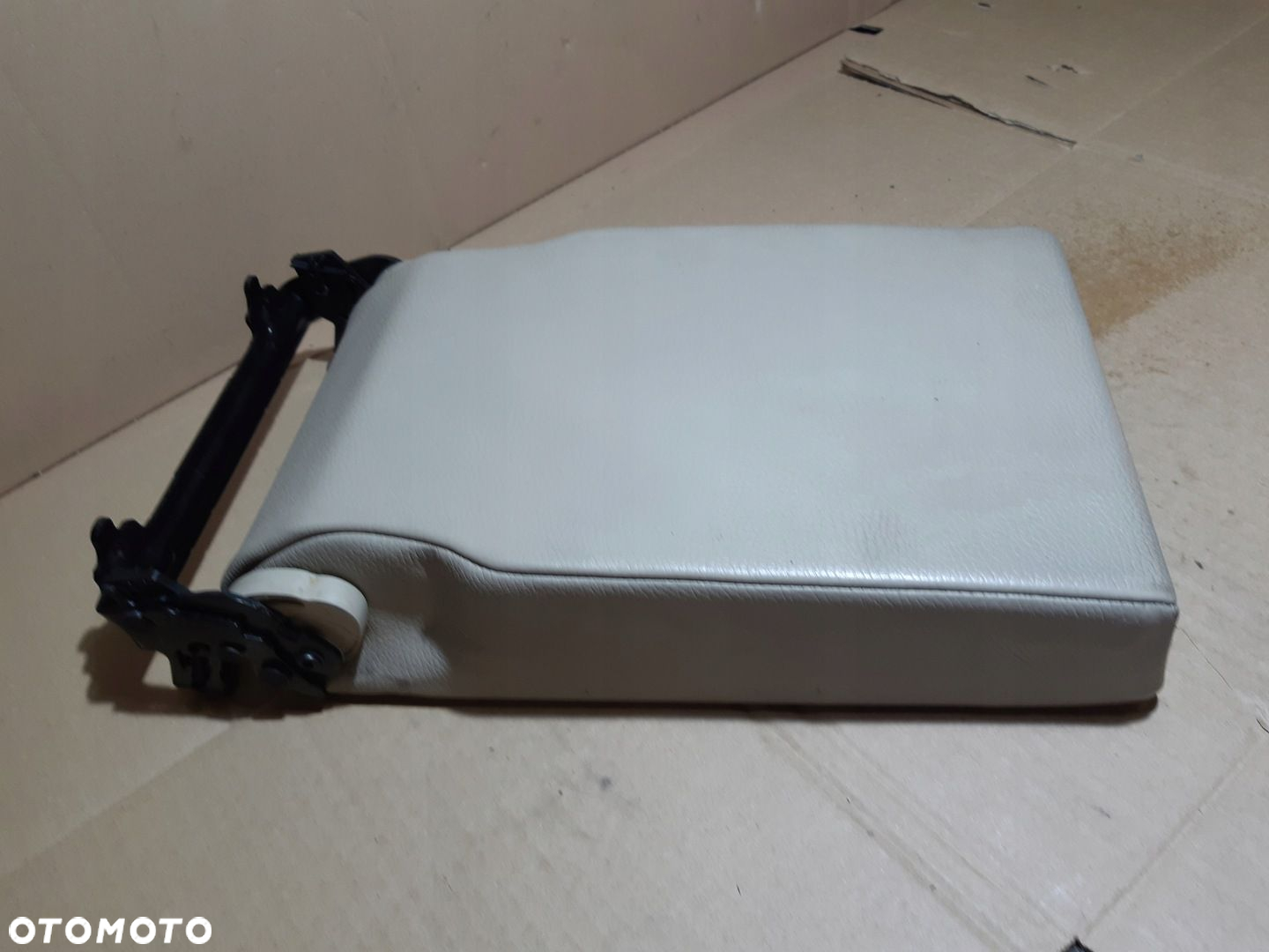 AUDI Q7 4L PODŁOKIETNIK KANAPY TYŁ SKÓRA KUBKI 4L0883081 - 7
