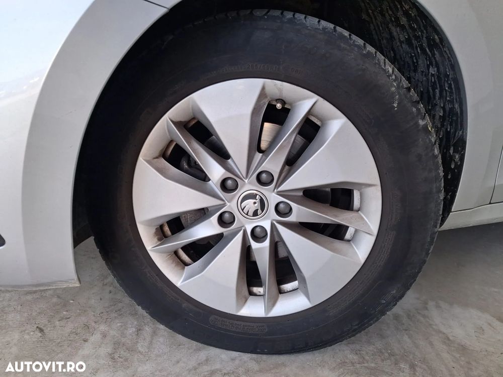 Skoda Octavia 2.0 TDI Ambition - 4