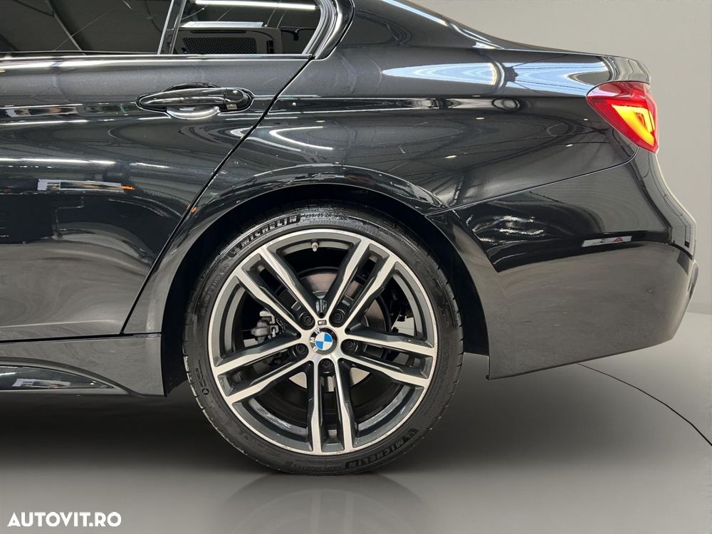 BMW Seria 3 320i Aut. Edition M Sport Shadow - 37