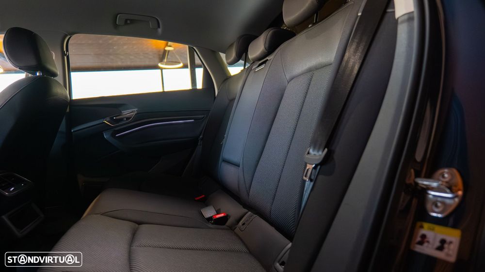 Audi Q8 e-Tron Sportback 55 quattro Advanced - 23