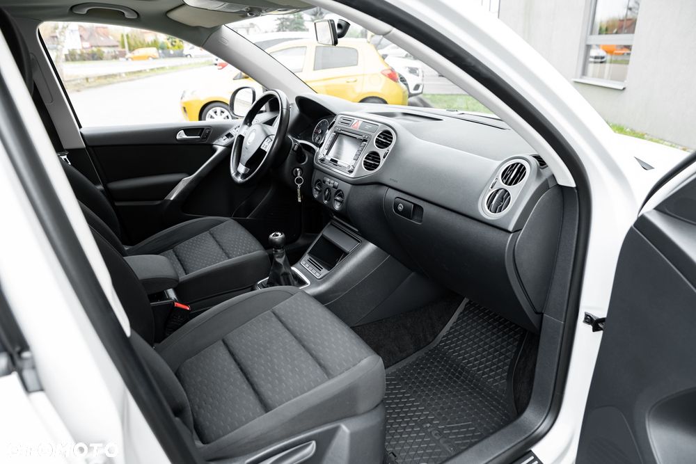 Volkswagen Tiguan 2.0 TDI DPF 4Motion Sport & Style - 22