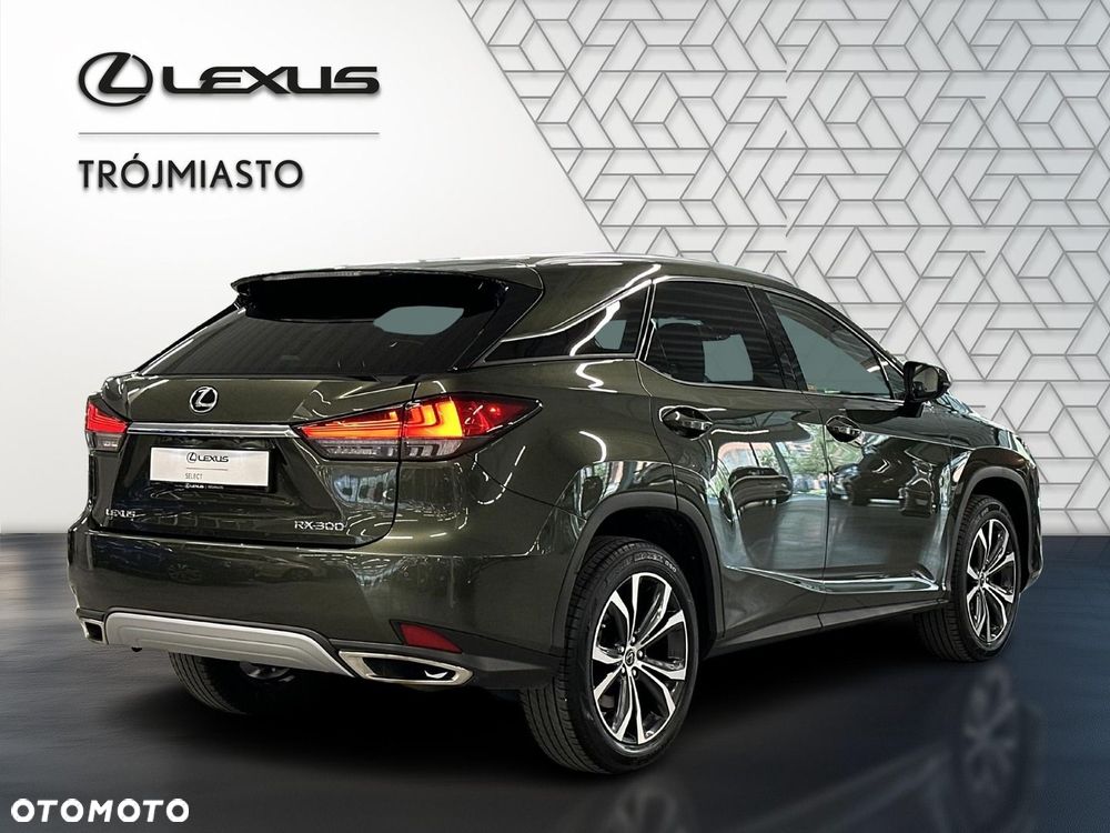 Lexus RX - 8