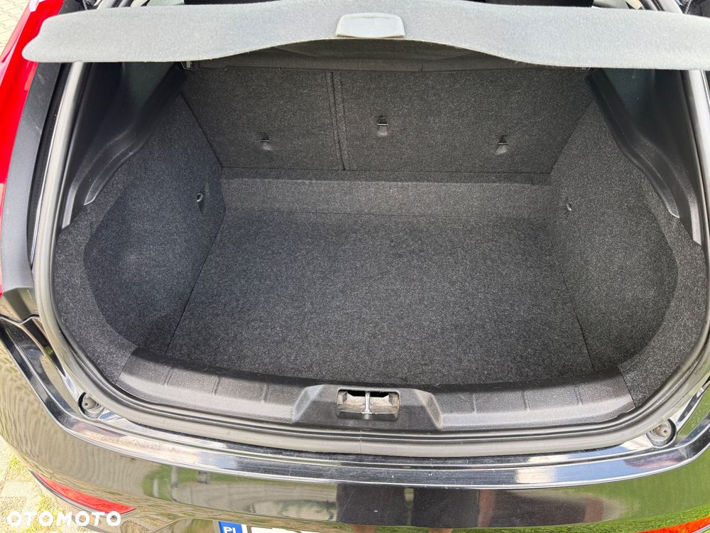 Volvo V40 D2 - 17