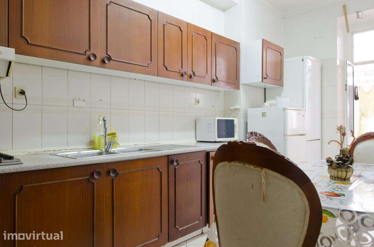 Quarto - localizado em Alameda Lisbon - Grande imagem: 5/10