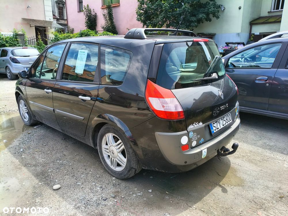 Renault Scenic 2.0 Confort Privilege - 5