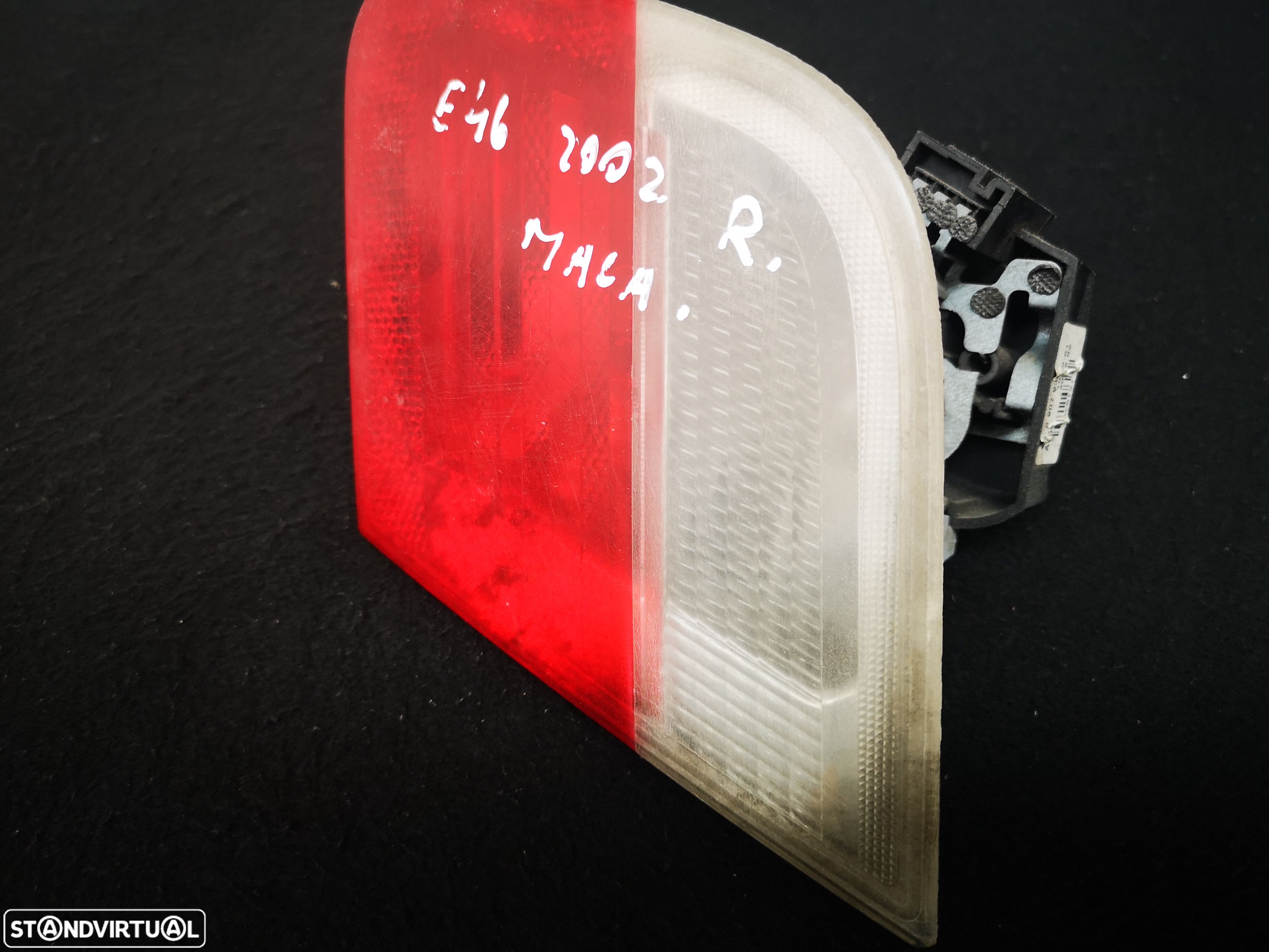 Farolim traseira direita  no mala BMW3 E46 coupe cabrio 2002 - 1