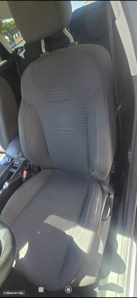 Ford Focus SW 1.5 TDCi EcoBlue Business - 7