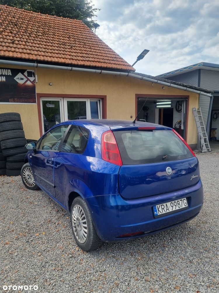 Fiat Grande Punto - 4