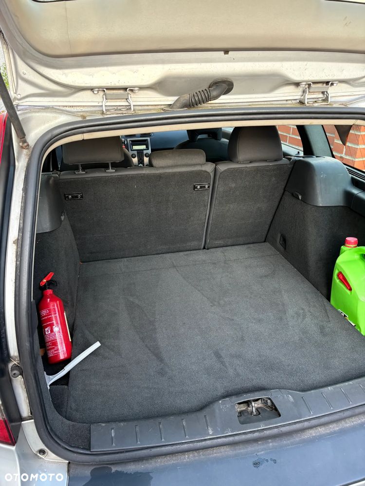 Volvo V50 2.0D Momentum - 8