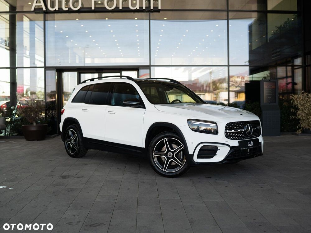 Mercedes-Benz GLB - 3