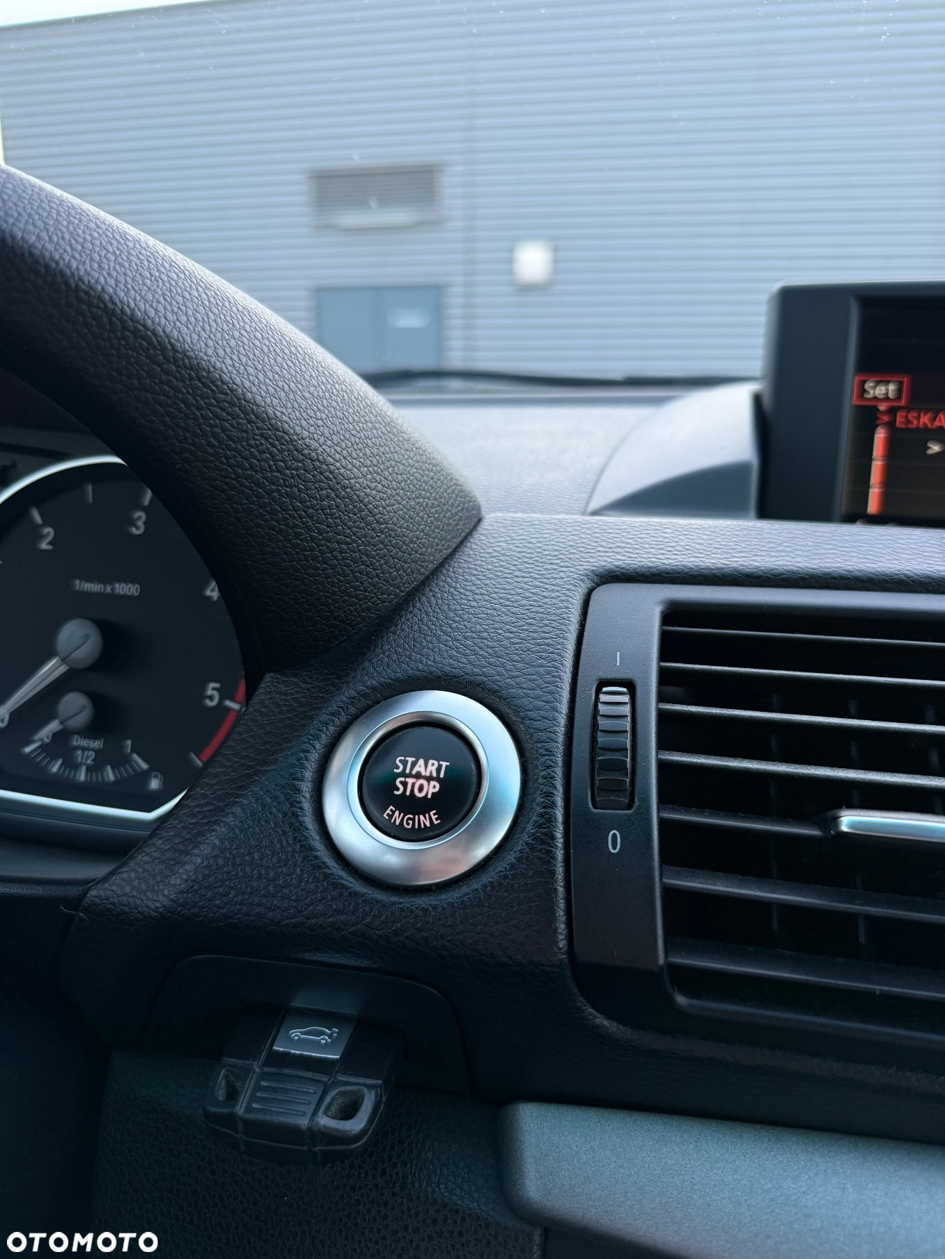 BMW Seria 1 118d - 13