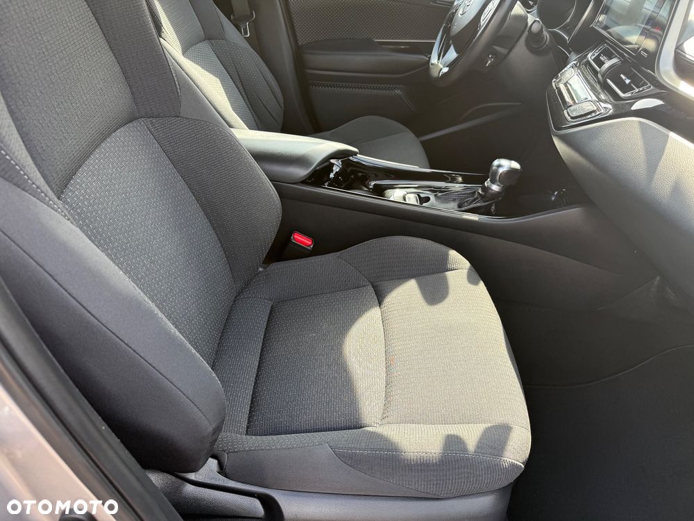 Toyota C-HR Business-Edition - 12