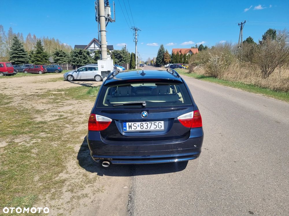 BMW Seria 3 320d DPF - 4