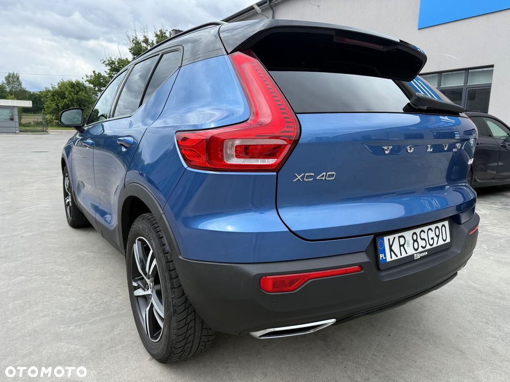 Volvo XC 40 D4 AWD R-Design - 5