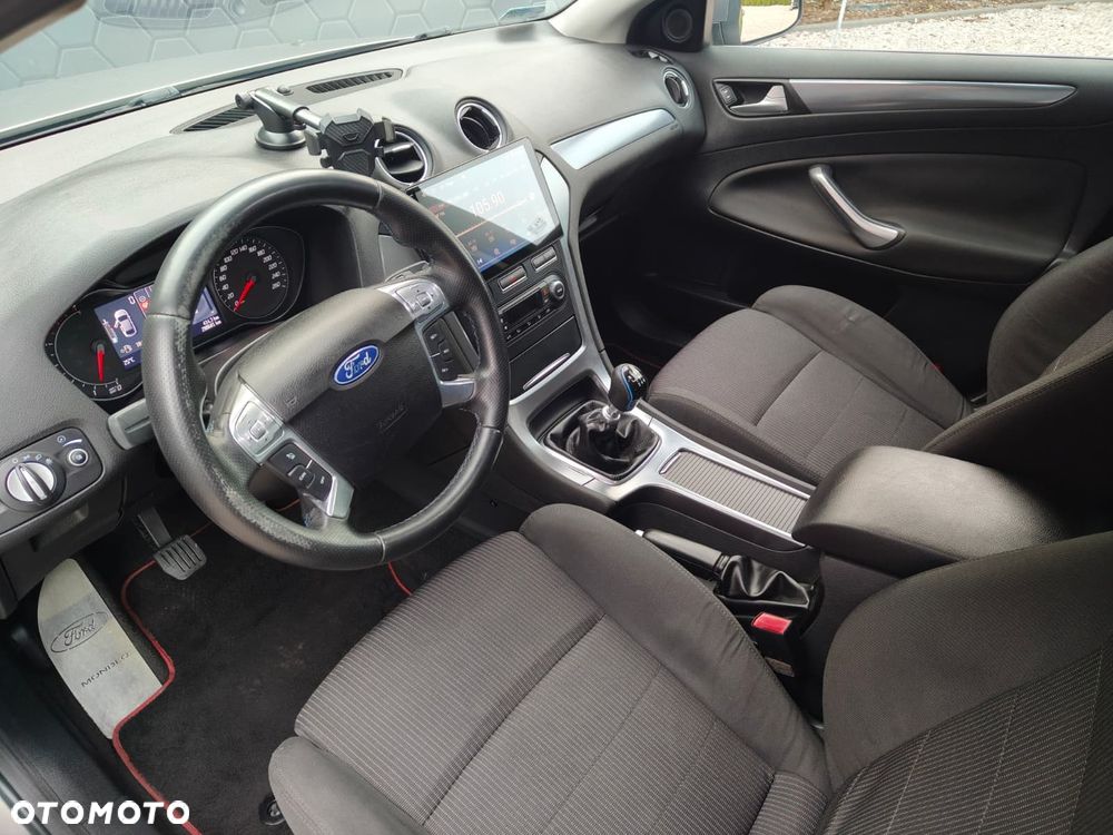 Ford Mondeo 2.0 TDCi Titanium - 18
