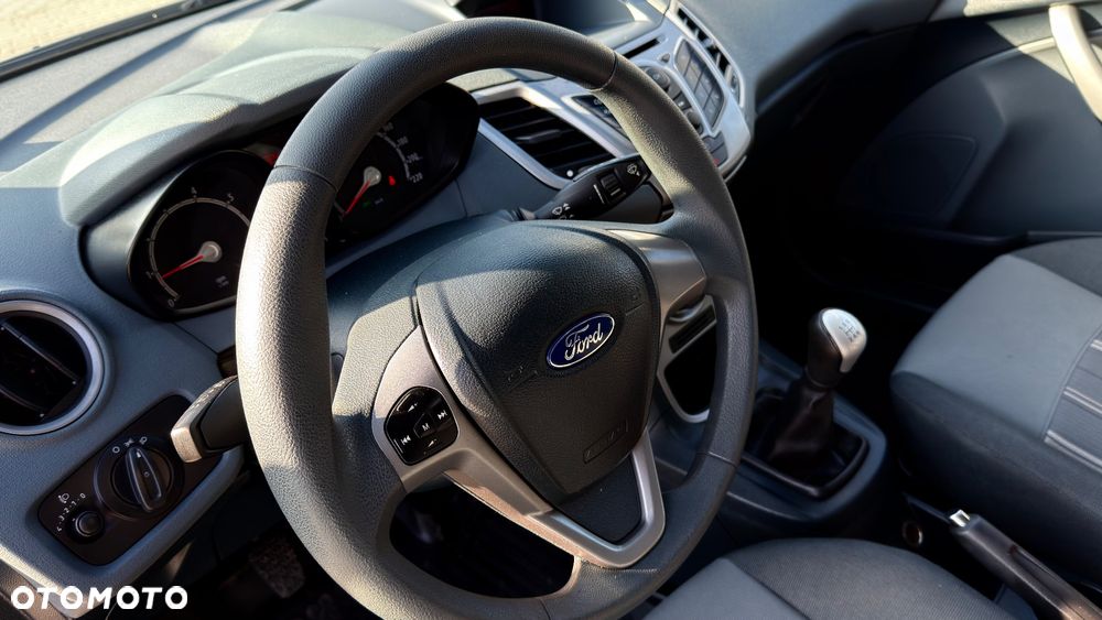 Ford Fiesta 1.25 Titanium - 39