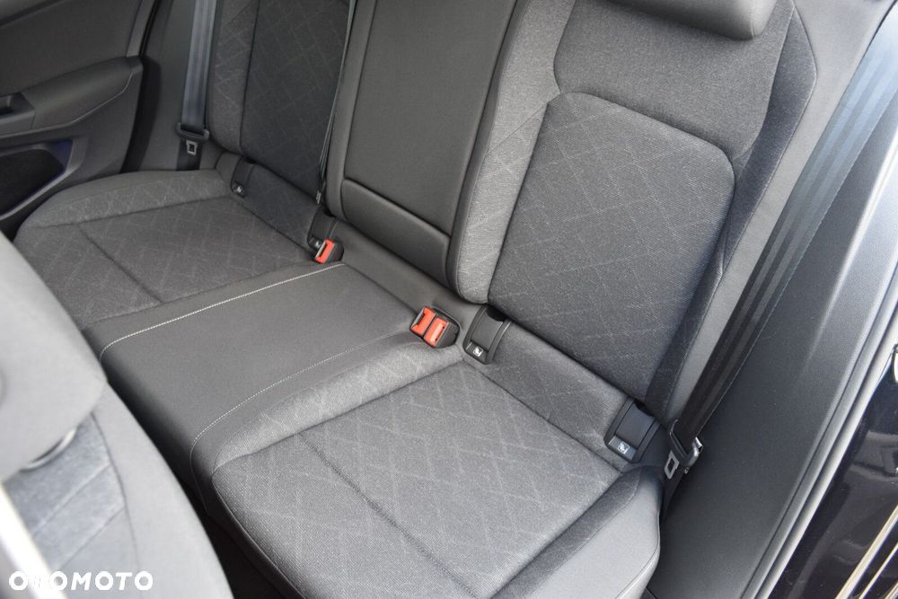 Volkswagen Golf 1.5 TSI EVO Life - 26