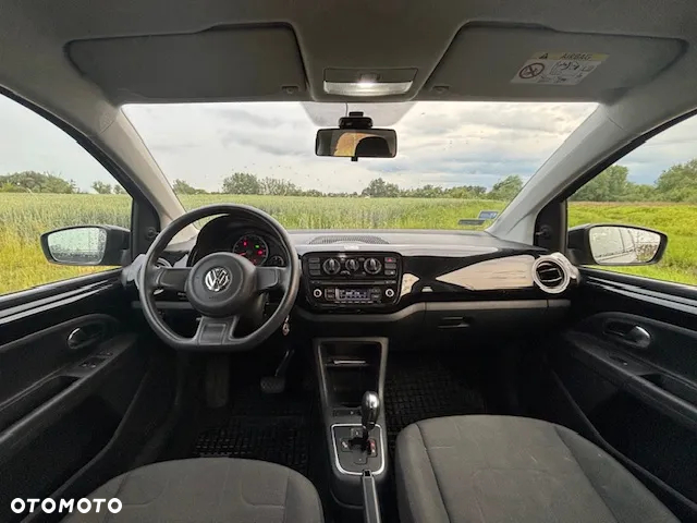 Volkswagen up! 1.0 high - 17
