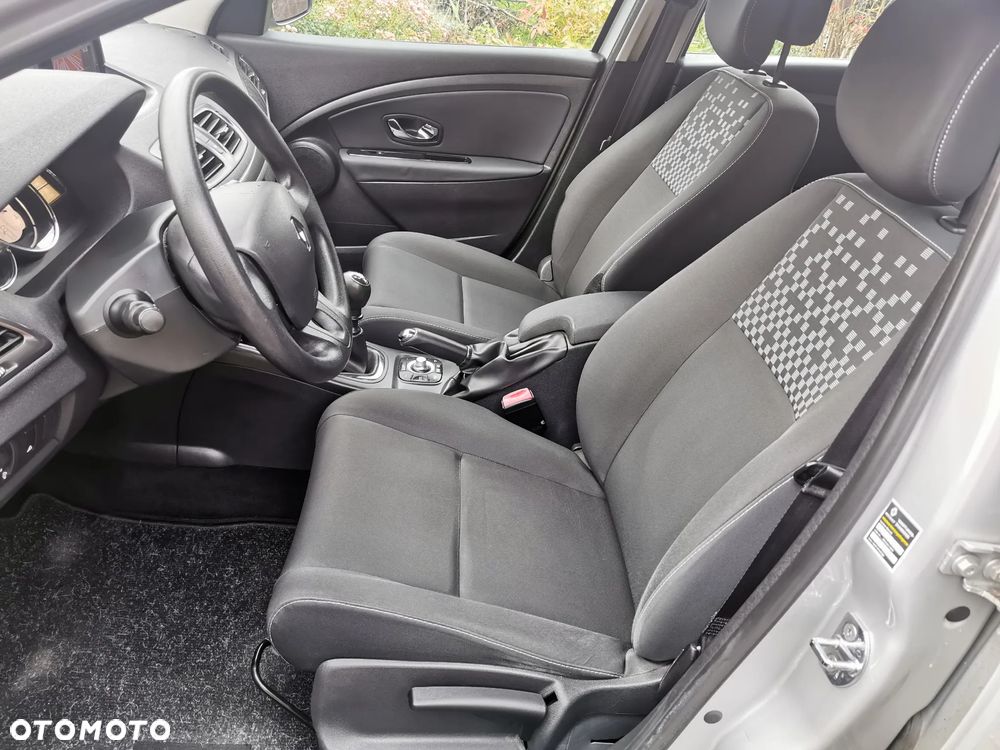 Renault Megane Grandtour dCi 110 FAP Expression - 15