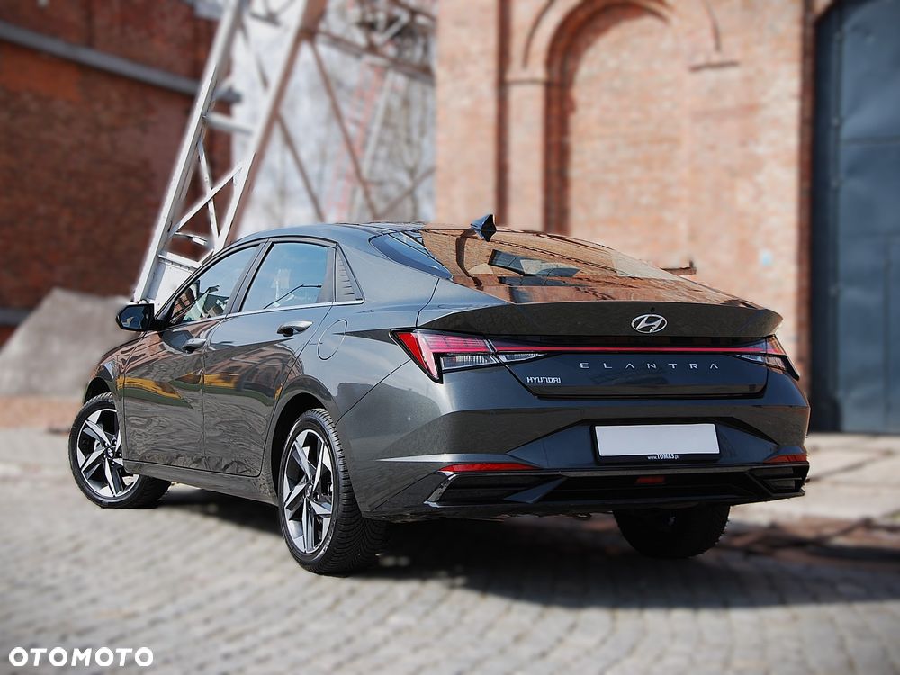 Hyundai Elantra 1.6 Smart - 4