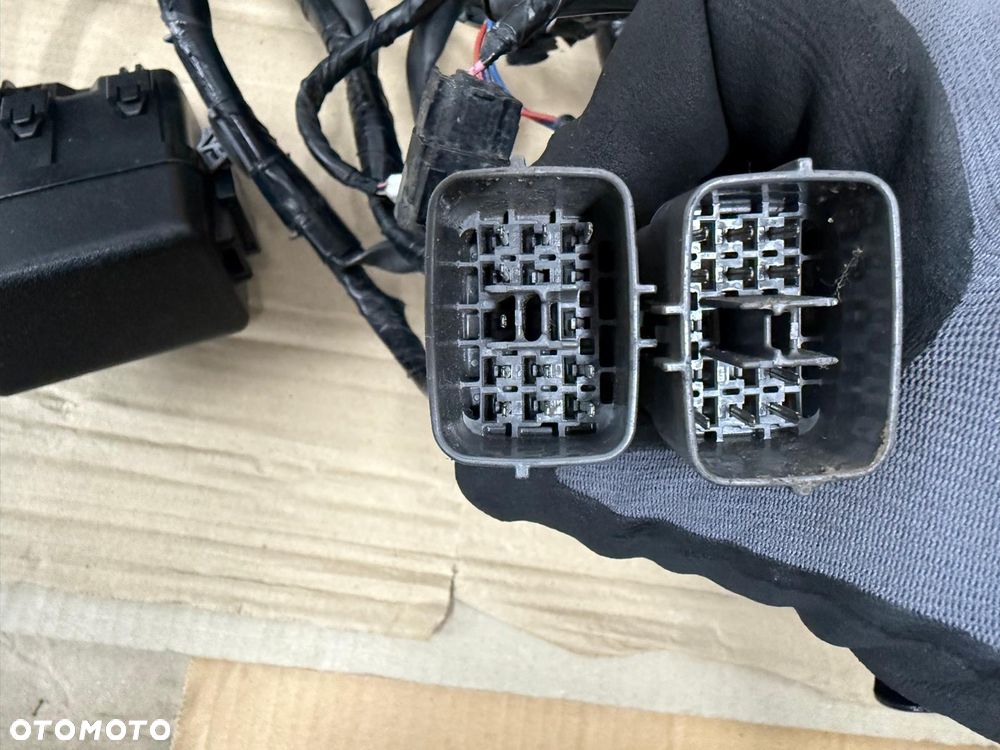 MAZDA CX-5 I 12-17 2.2 D INSTALACJA KOMORY SILNIKA LAMPY SOCZEWKA 12 PIN - 2