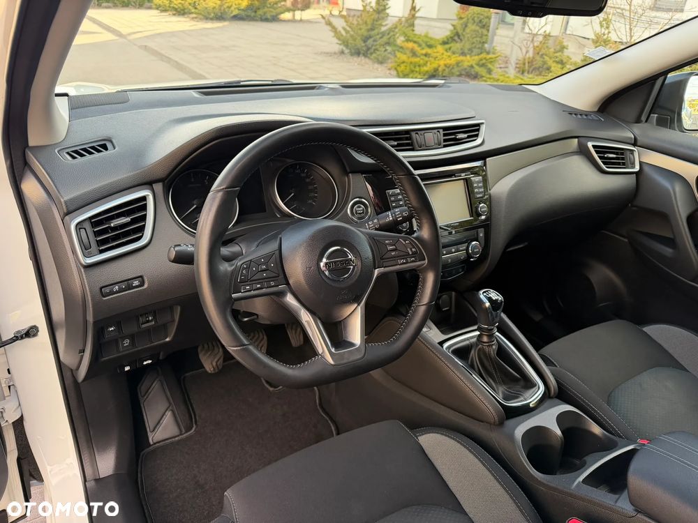 Nissan Qashqai 1.3 DIG-T N-Connecta - 9