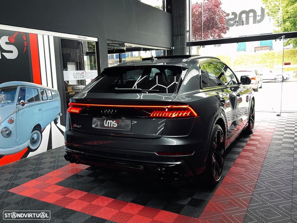 Audi SQ8 - 11