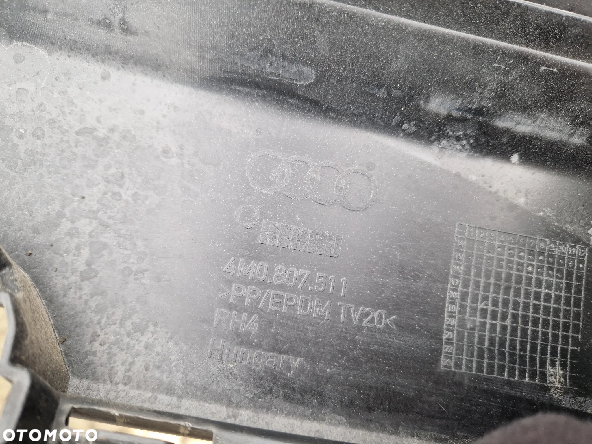 Audi Q7 4M0 Zderzak tył tylni 4M0807511 - 11