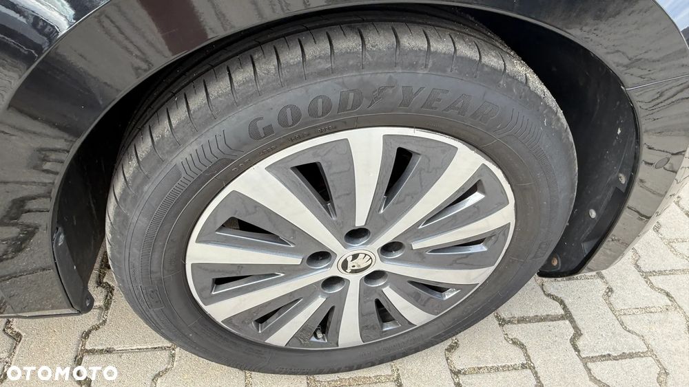 Skoda Superb 2.0 TDI SCR Ambition DSG - 17