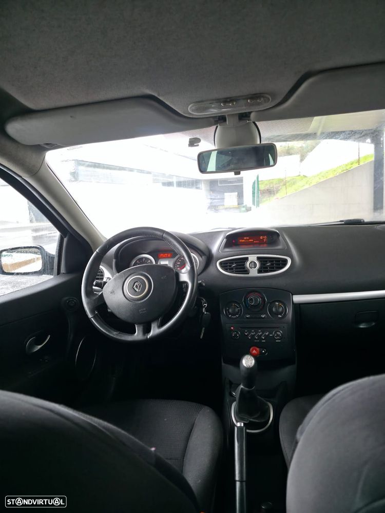 Renault Clio Sport Tourer - 9