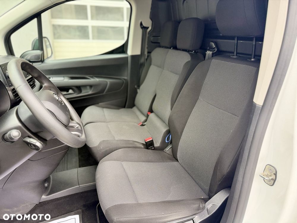 Toyota Proace City - 10