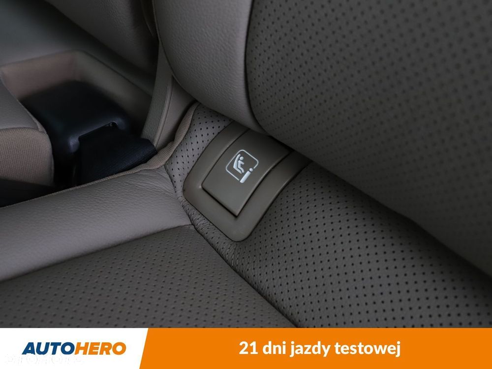 Hyundai Tucson 2.0 CRDI Premium 4WD - 38