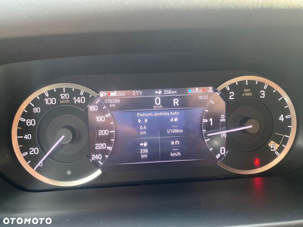 Land Rover Defender 3.0 D300 mHEV SE - 16