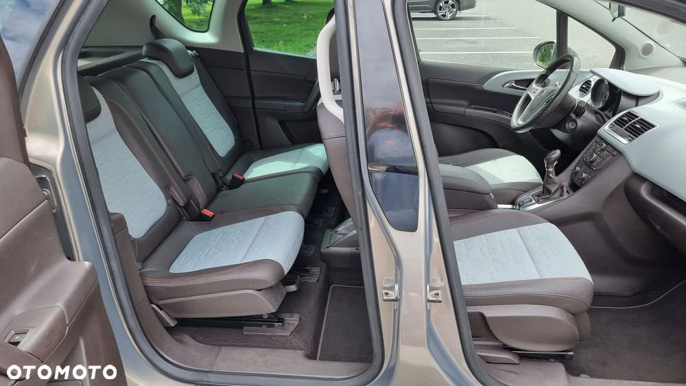 Opel Meriva 1.4 T Cosmo - 19