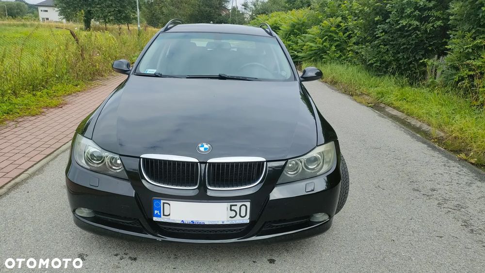 BMW Seria 3 318d - 16