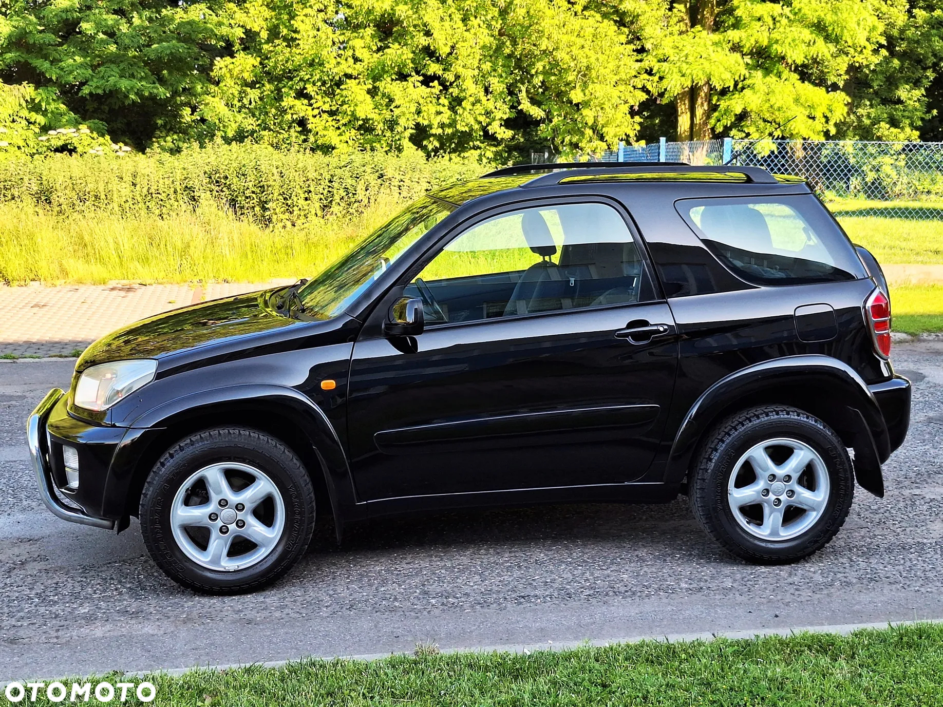Toyota RAV4 - 23